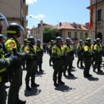 A LA GUARDIA CIVIL